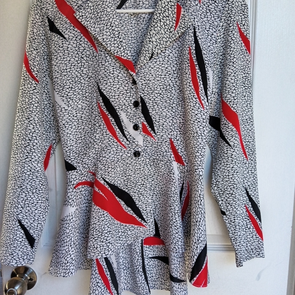 Vintage Retro Bold Black and Red Patterned Blouse Sz S